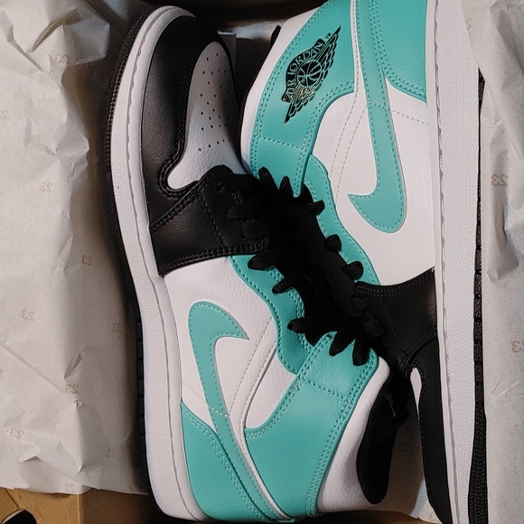 Air Jordan 1 mid Tropical Twist s z 9 men with box womens 10.5 US - Picture 4 of 6